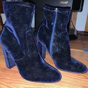 Steve Madden Edit Ankle Boots/Sock Booties